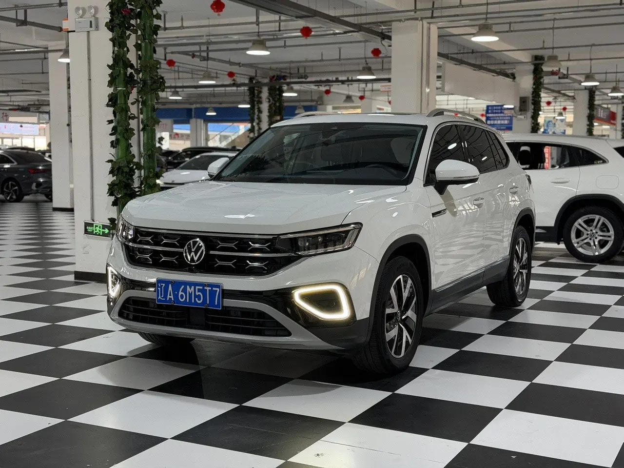 Открыть галерею: Volkswagen 2023 Tanyue 1.4TSI 280TSI Two-Drive Luxury Plus Advanced Edition Automatic Gear