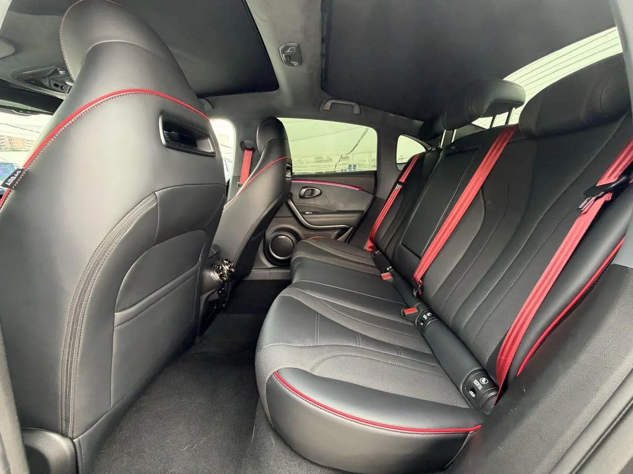 Ora 2022 Lightning Cat 555km Premium Edition Automatic Gear 6