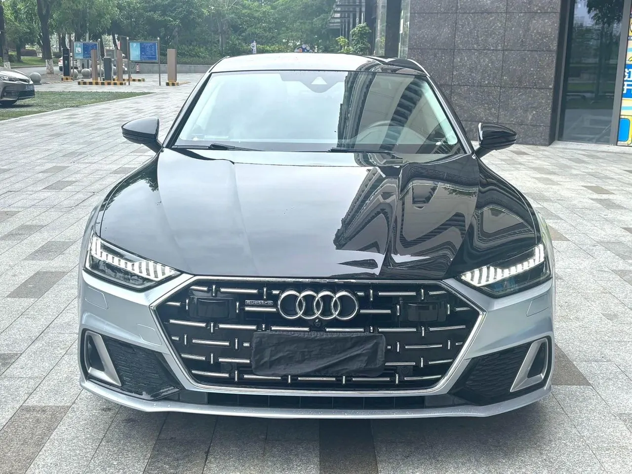 Audi 2022 A7L 48V 3.0TFSI 55TFSI Quattro S-line Zhiyuan Crystal Suit Automatic Gear 2