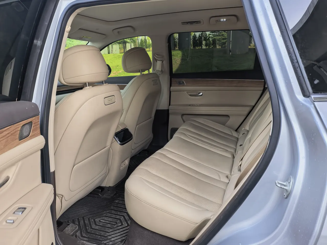 AITO 2024 AITO M7 Smart Drive Four-wheel Drive Max Edition 5-seat Automatic Gear 4