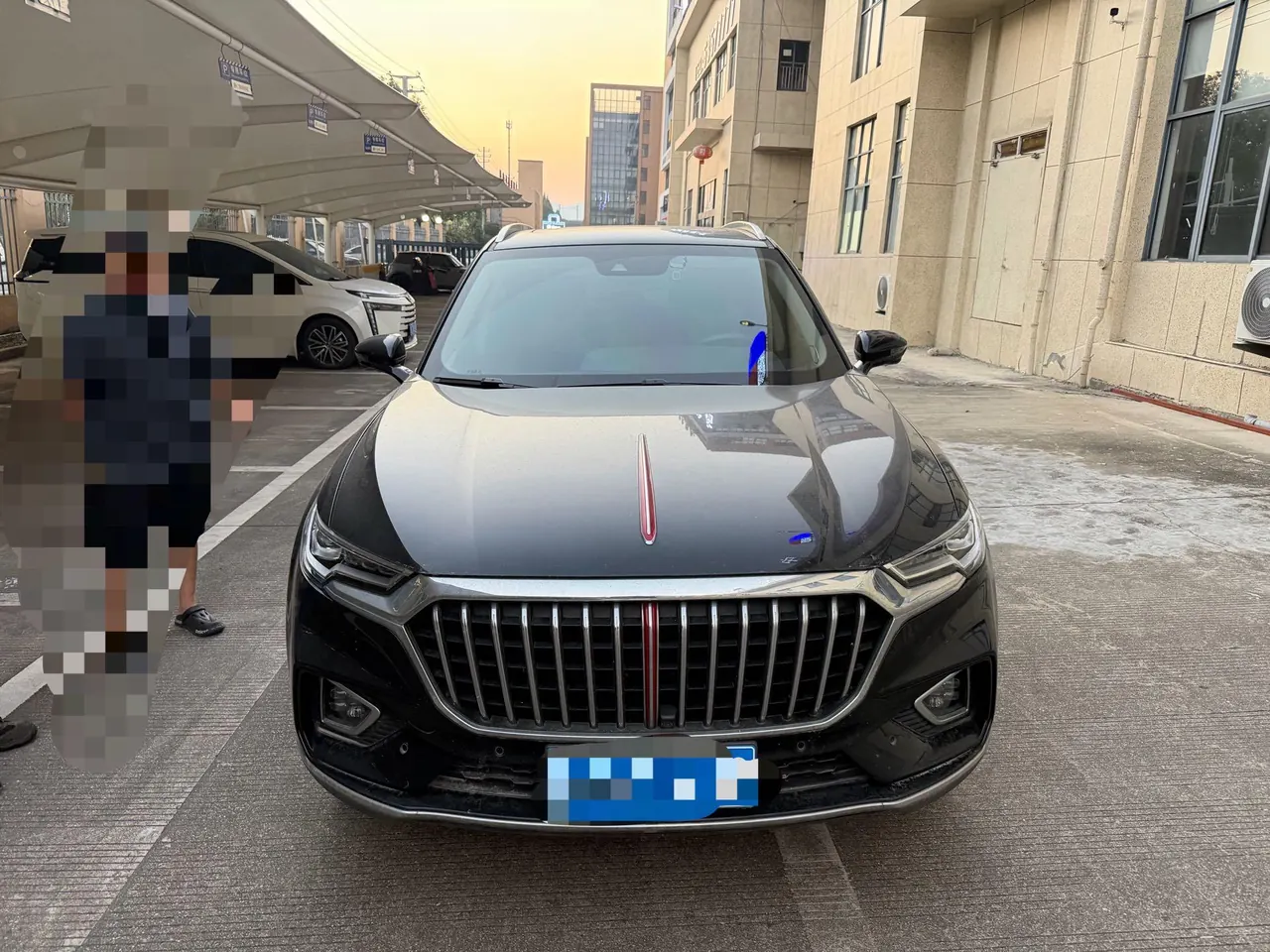 HongQi 2022 HS5 2.0T 4-wheel drive smart flag-sharing version automatic gear 2