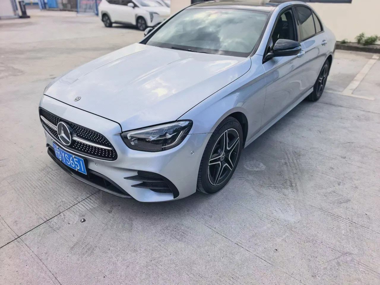 Открыть галерею: Mercedes Benz E-Class (Imported) 2022 E 300 2.0T Fashion Sports Automatic Gear