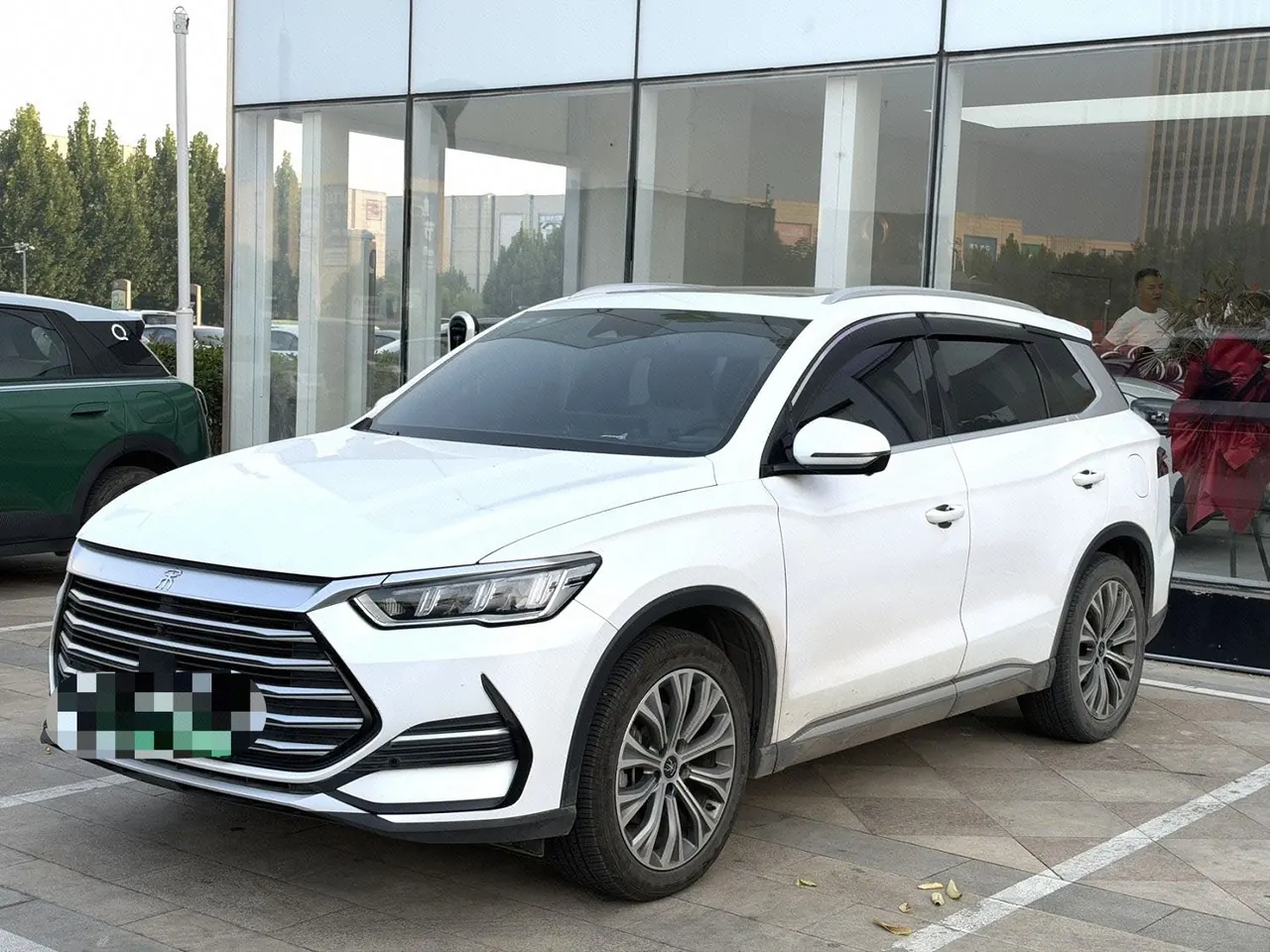 Открыть галерею: BYD Song Pro New Energy 2022 Song Pro DM-i 1.5 Stepless 110km Flagship Pro Automatic Gear