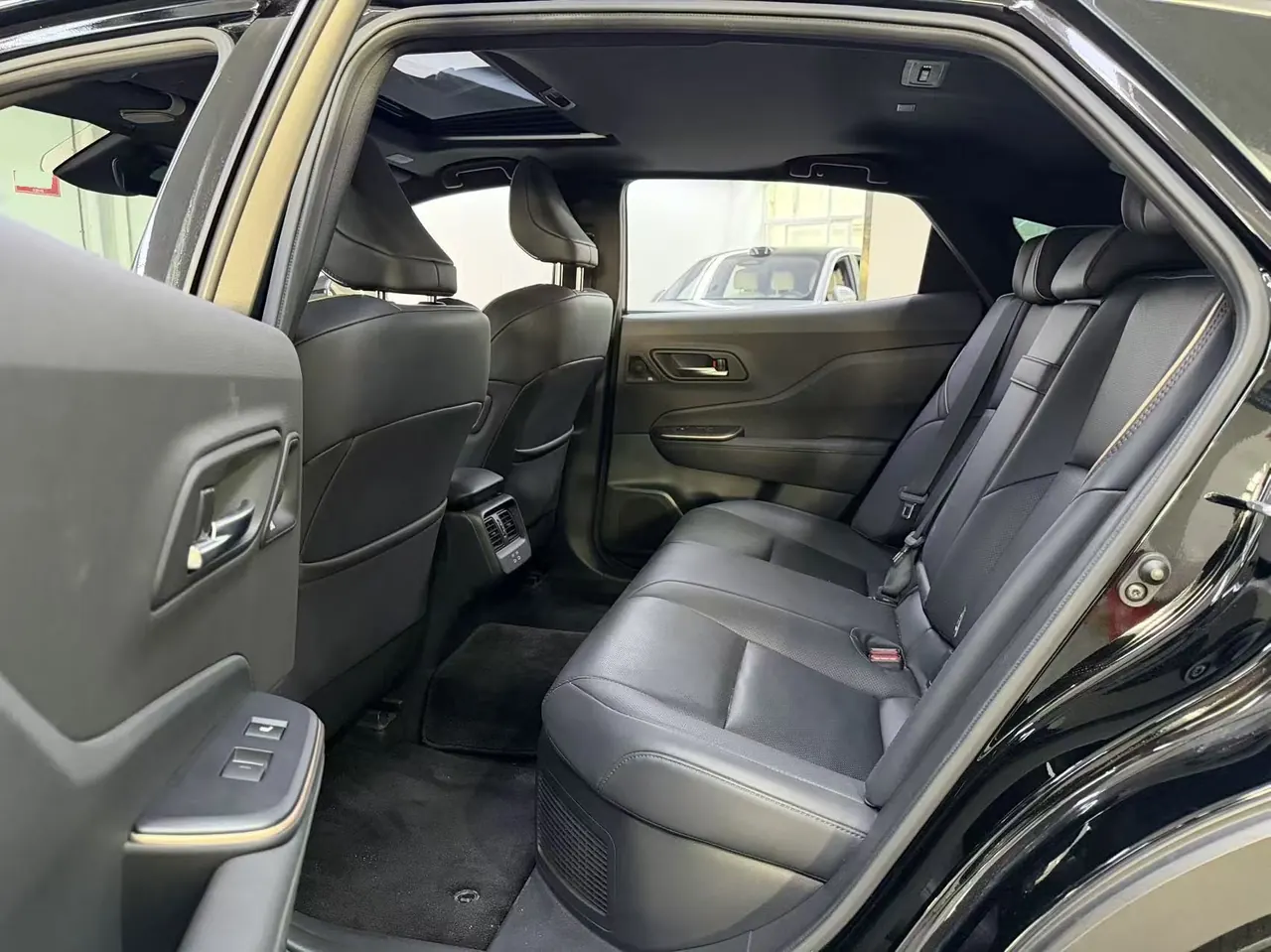 Toyota Crown (Imported) 2023 Crown SportCross 2.5 Stepless Two-Drive Premium Edition Automatic Gear 5