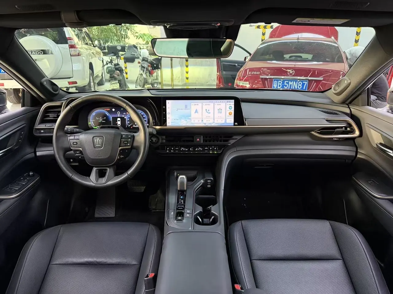 Toyota Crown (Imported) 2023 Crown SportCross 2.5 Stepless Two-Drive Premium Edition Automatic Gear 6