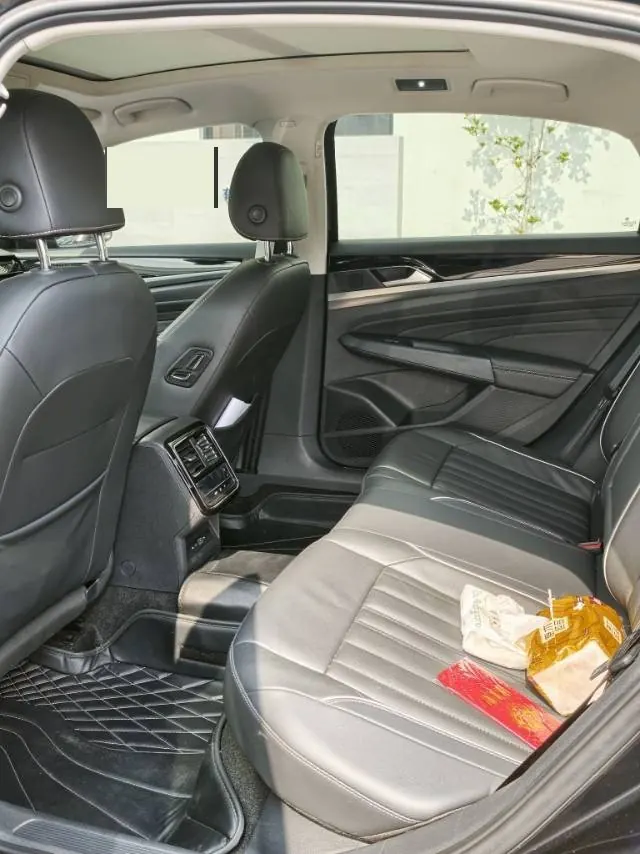 Volkswagen 2023 Passat 2.0TSI 330TSI Elite Edition Automatic 3