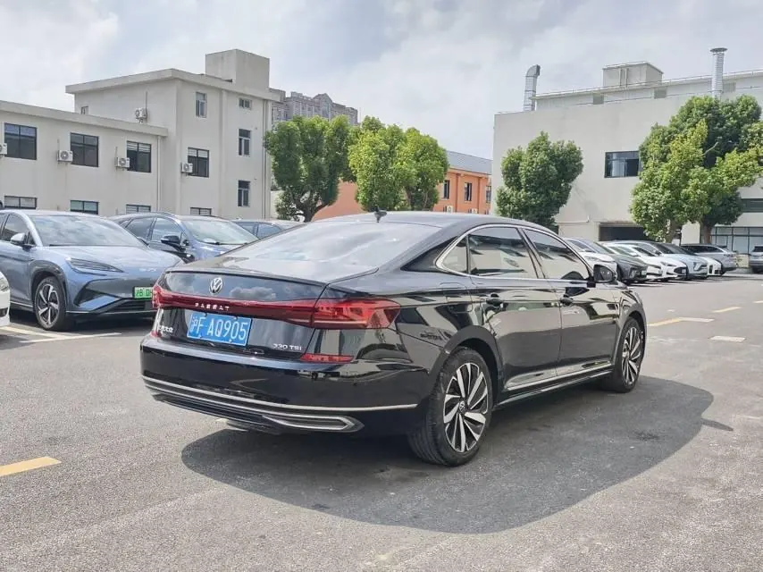 Volkswagen 2023 Passat 2.0TSI 330TSI Elite Edition Automatic 6