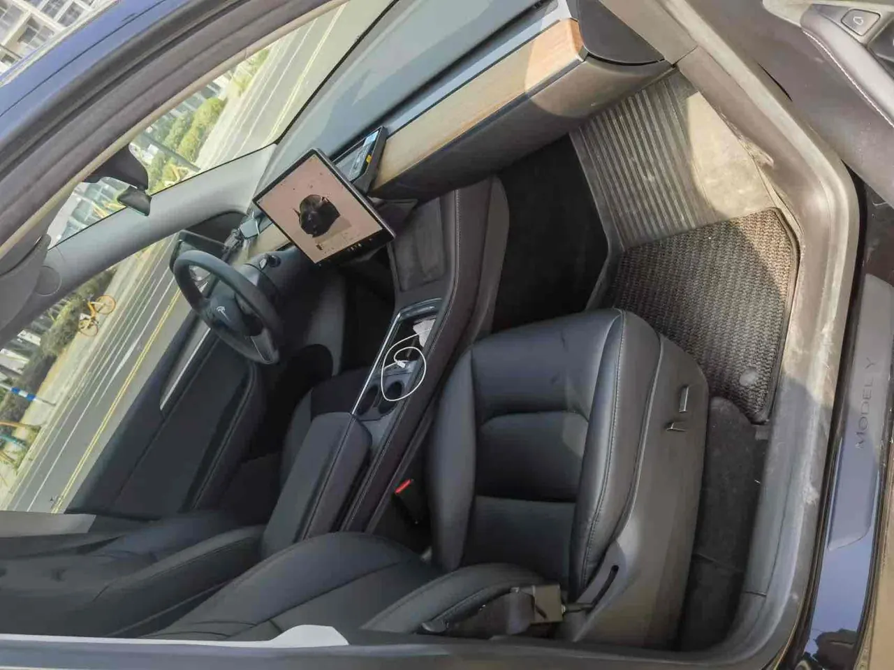 Открыть галерею: Tesla 2022 Model Y Performance high-performance all-wheel drive version (facelift) automatic gear