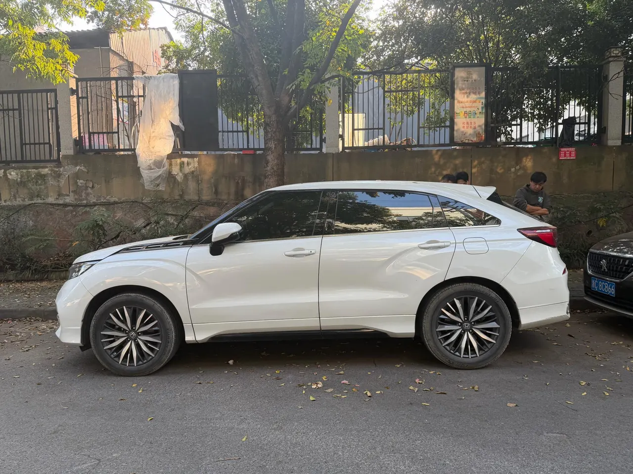 Honda 2020 Crown Road 2.0T 370TURBO Two-Drive Deluxe Automatic Gear 3