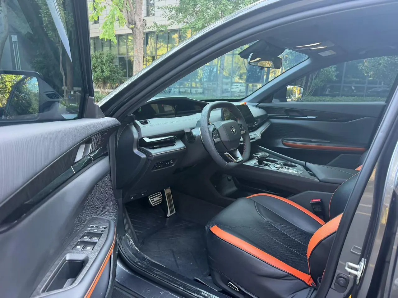 ChangAn 2024 UNI-V 1.5T High Energy Edition Automatic Gear 6
