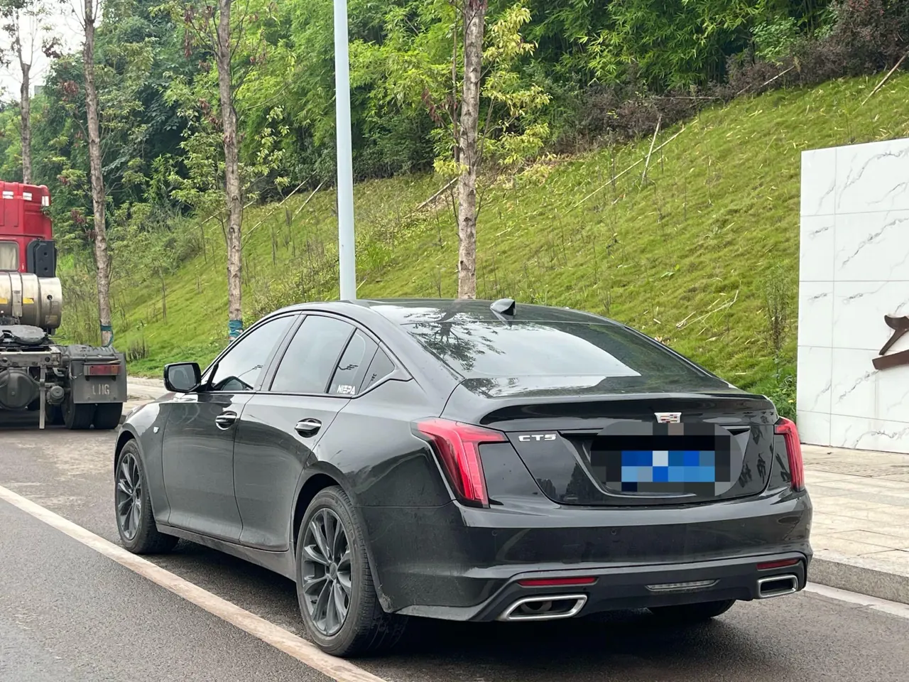 Cadillac 2023 CT5 2.0T 28T Luxury (Standard Edition) Automatic Gear 5
