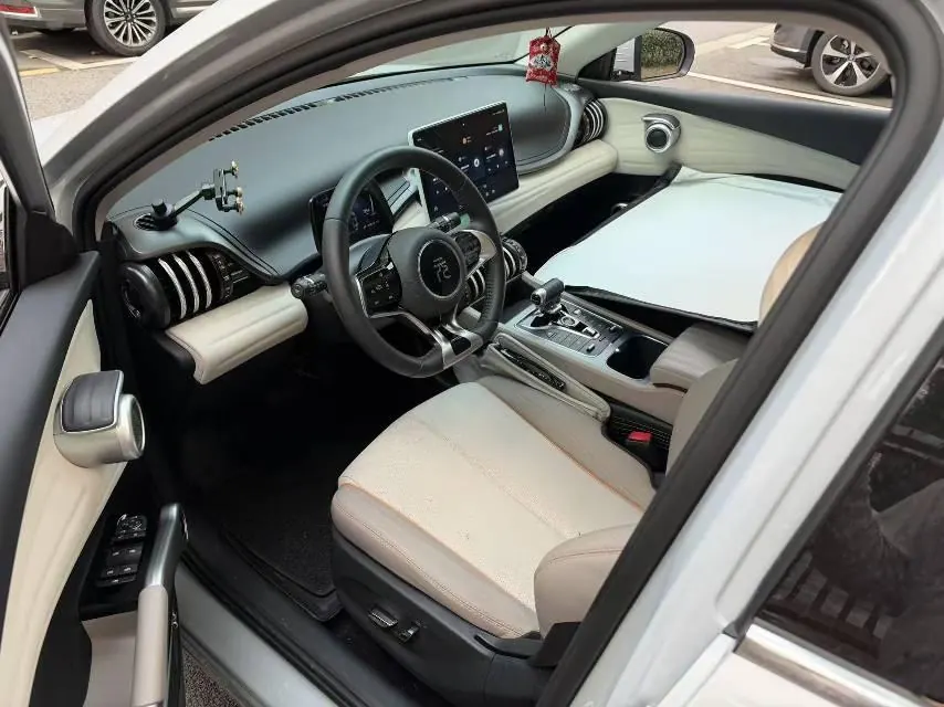 BYD Yuan PLUS 2023 Yuan PLUS Champion Edition 430KM Leading Automatic Gear 4