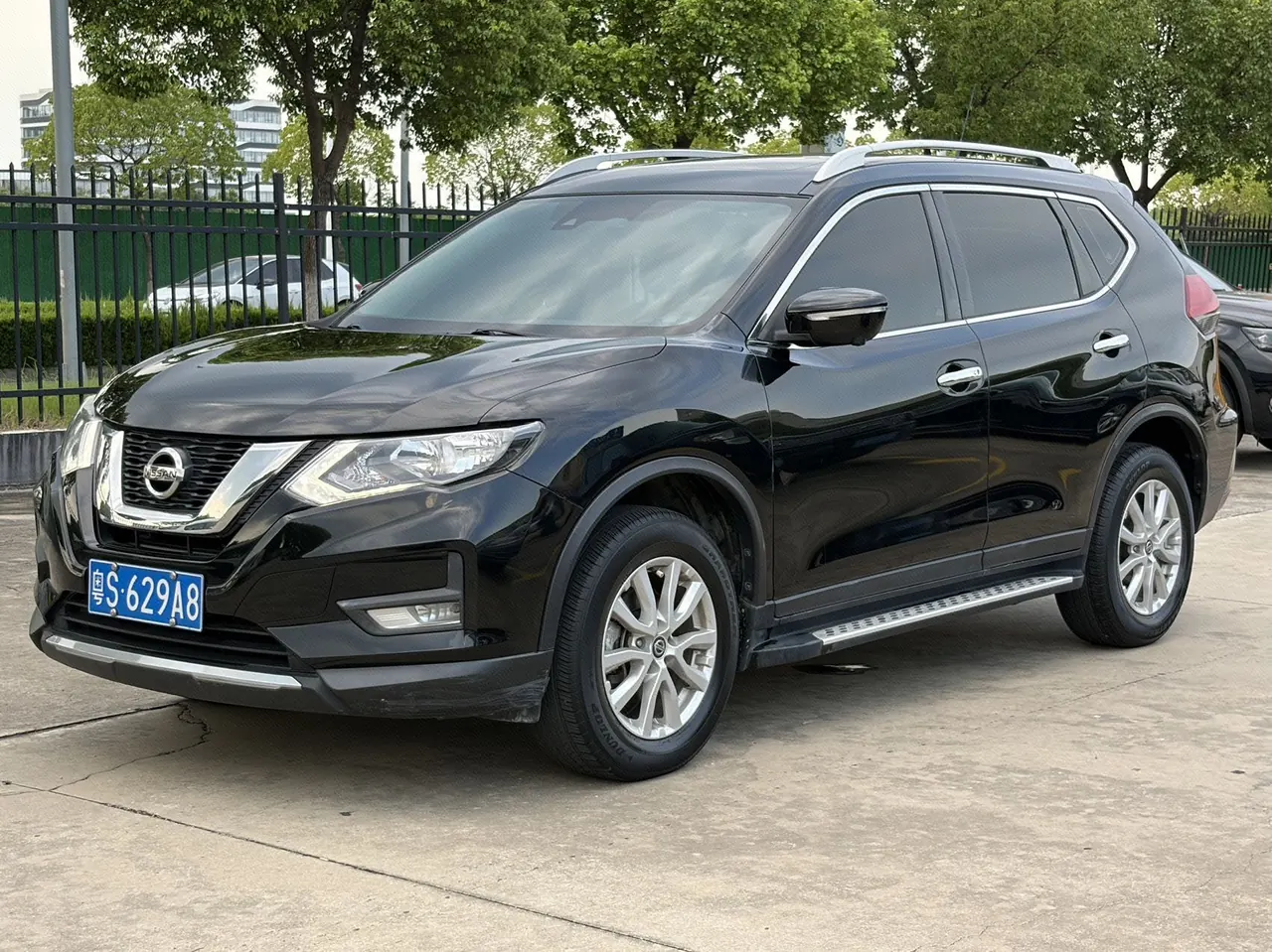 Open image lightbox: Nissan 2022 Qijun Glory 2.0 Stepless Two-Drive Smart Union Comfortable Edition Automatic Transmission