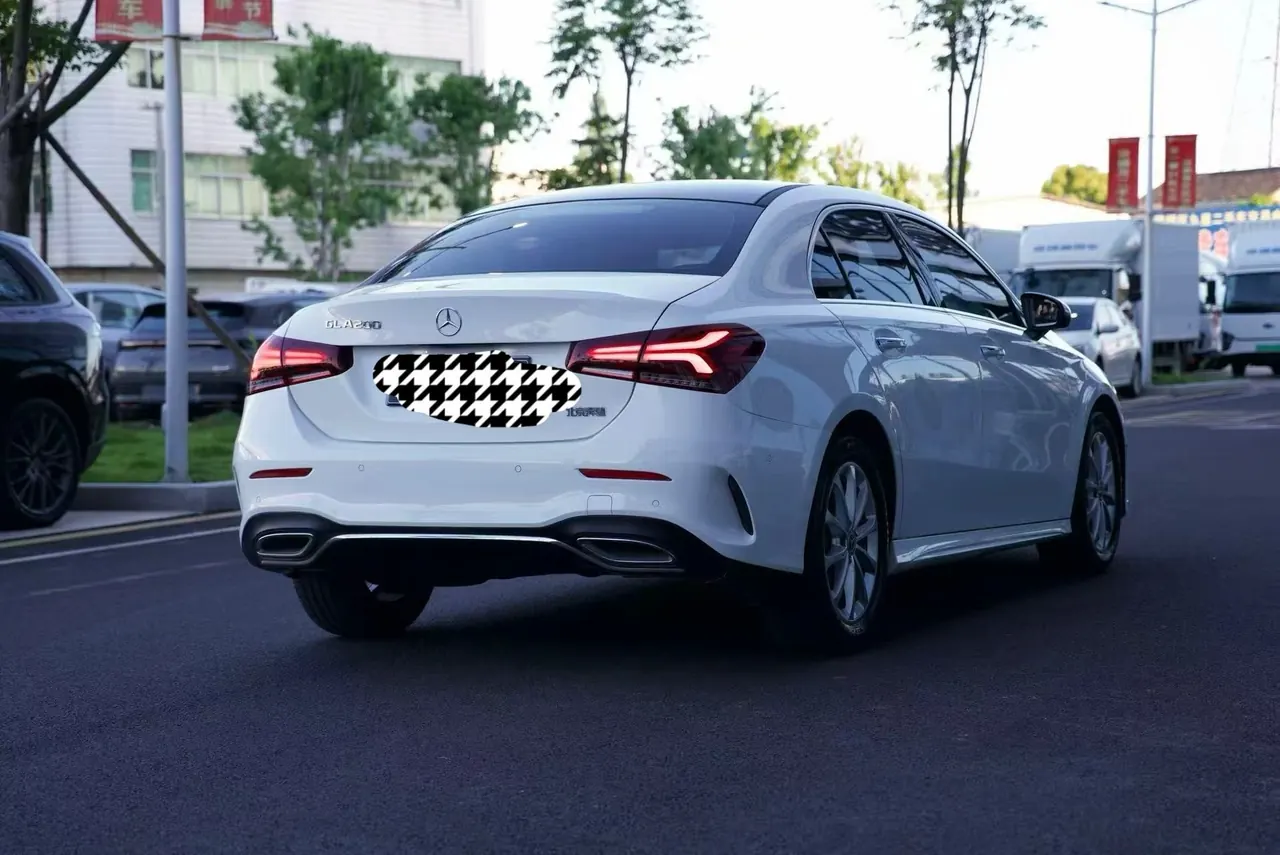Mercedes Benz Class A 2021 A 200 L 1.3T Fashion Automatic Gear 6