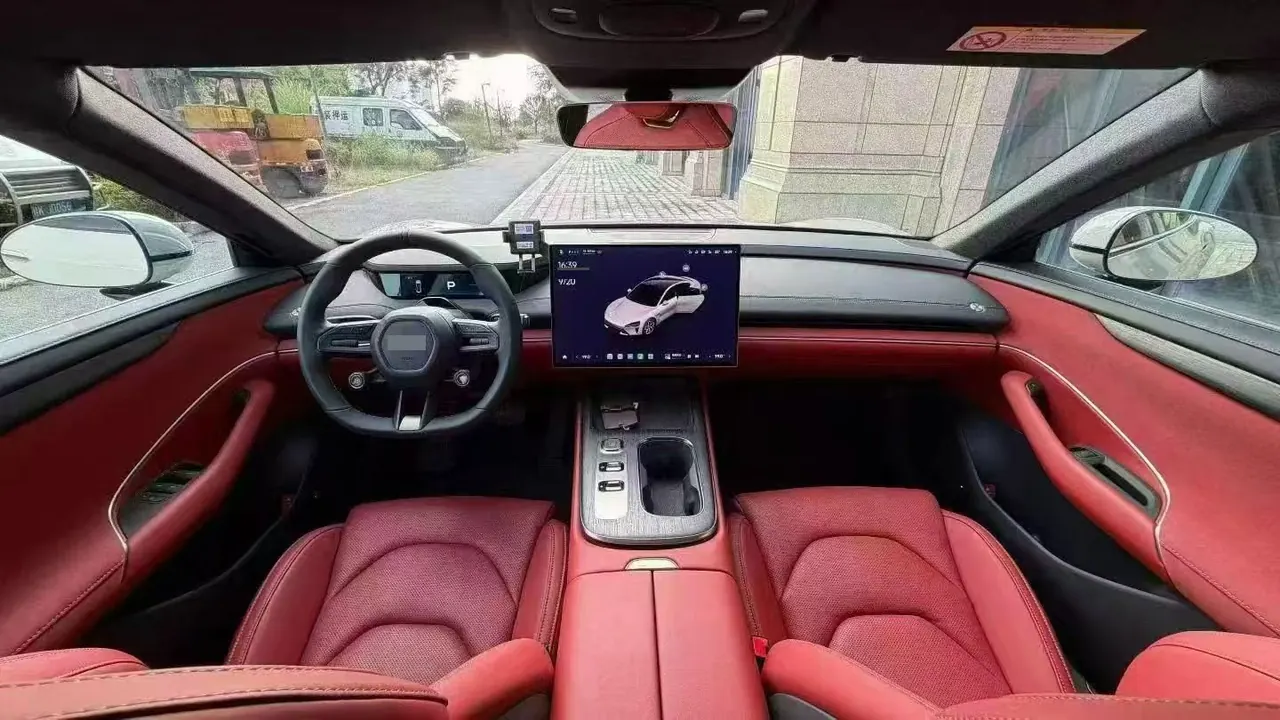 MI 2024 SU 7 700km Rear Drive Long Endurance Smart Driving Edition Automatic Gear 5
