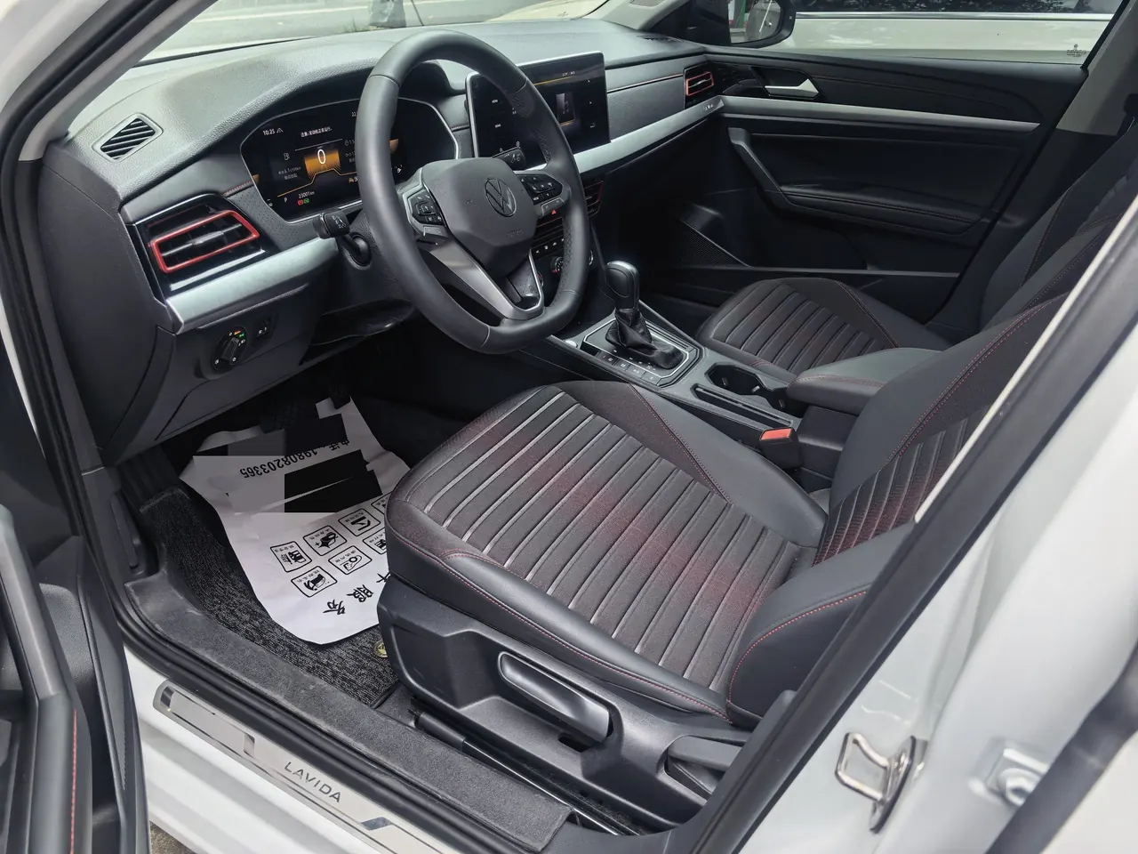 Volkswagen 2024 LaVida 1.5TSI 300TSI Star Full Escape Automatic Gear 3