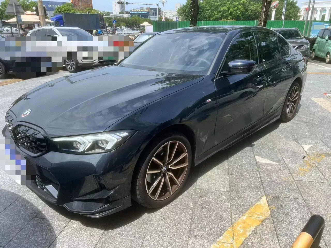 Open image lightbox: BMW 3 Series 2025 model 325i 2.0T M Sport Package automatic transmission
