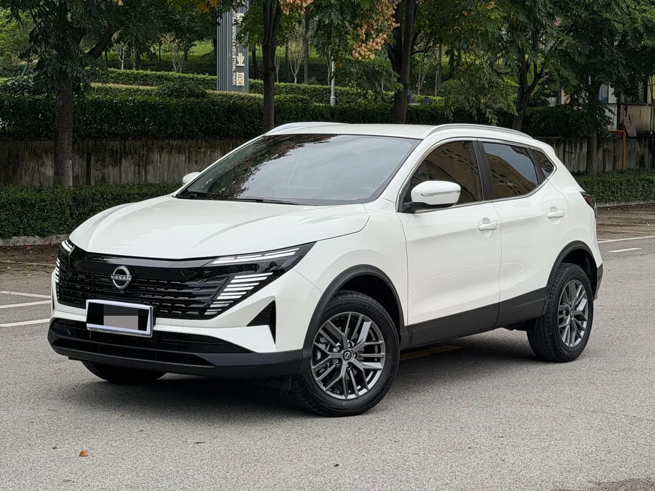 Открыть галерею: Nissan 2025 Xiao Ke Honor 2.0 Stepless Honor XV True Edition Automatic Gear