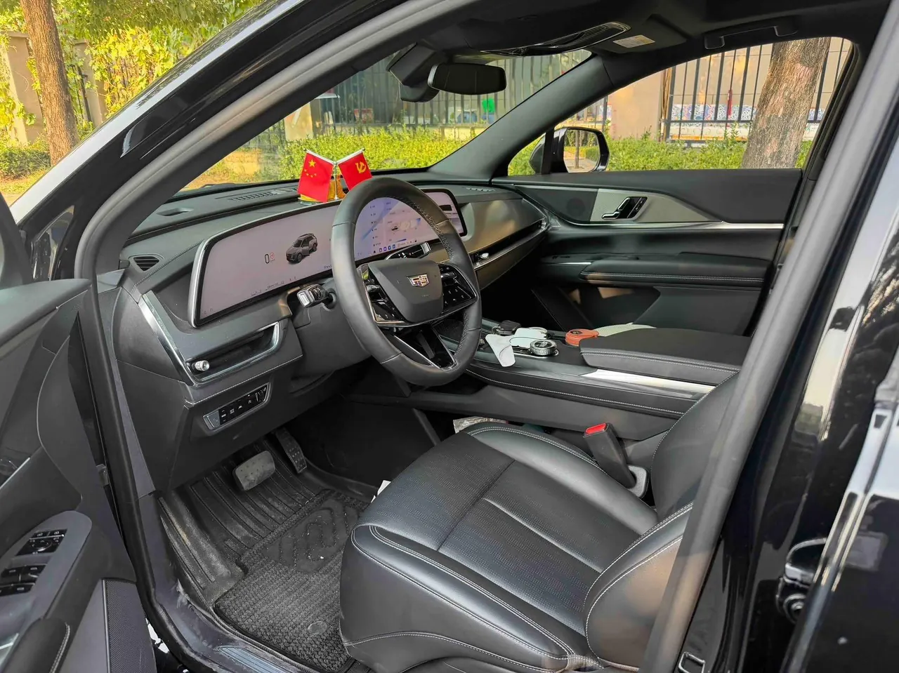 Cadillac 2025 XT5 48V 2.0T Luxury Automatic Gear 4