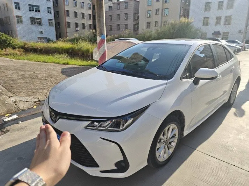 Open image lightbox: Toyota 2023 corolla 1.2T stepless elite version of automatic gear