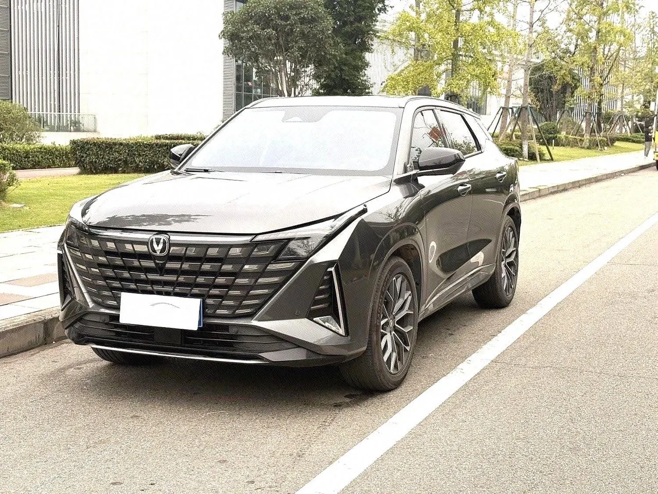ChangAn 2025 UNI-Z 1.5T honorable automatic gear - View 1