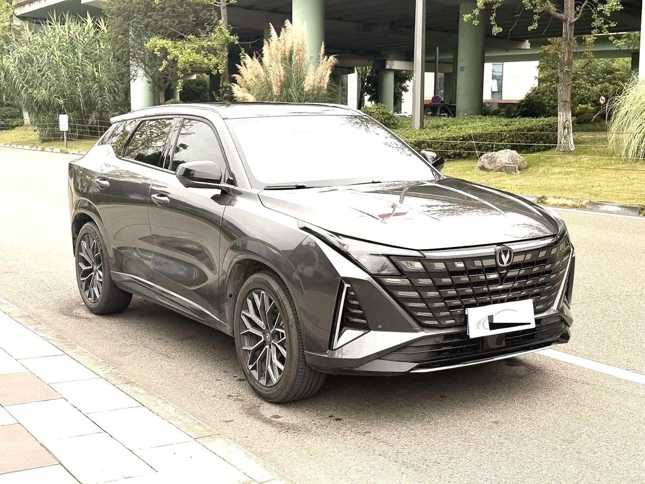 ChangAn 2025 UNI-Z 1.5T honorable automatic gear 2