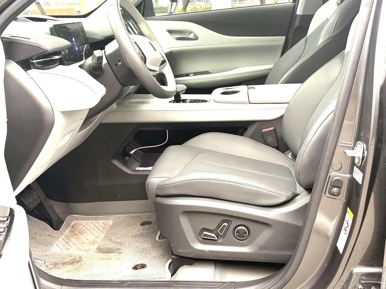 ChangAn 2025 UNI-Z 1.5T honorable automatic gear 4