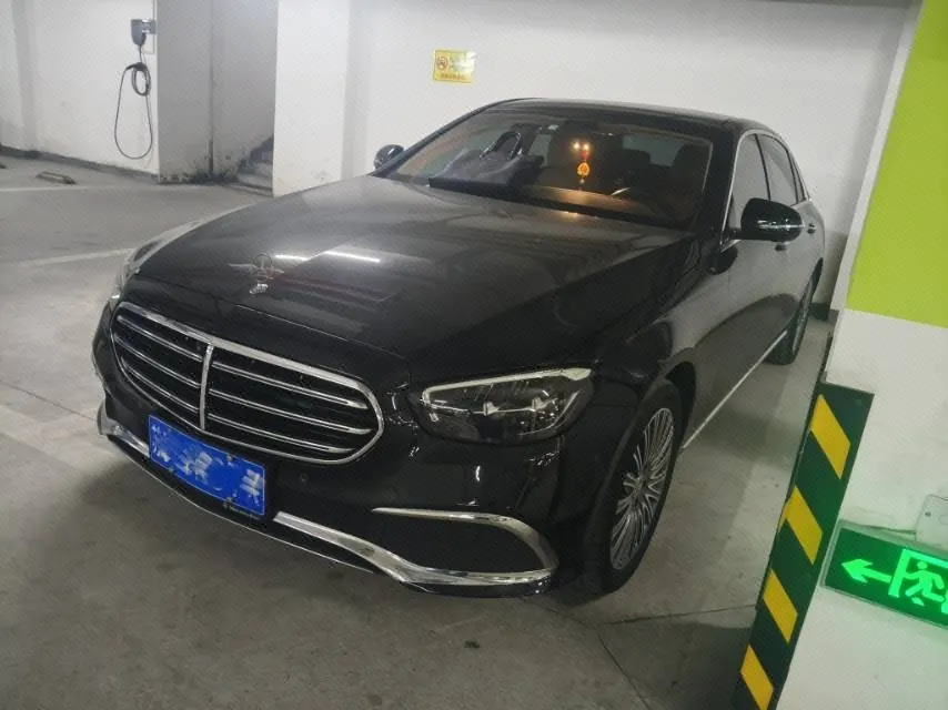 Open image lightbox: Mercedes Benz E-Class 2022 E 300 L 2.0T Sports Luxury (Change 2) Automatic Gear