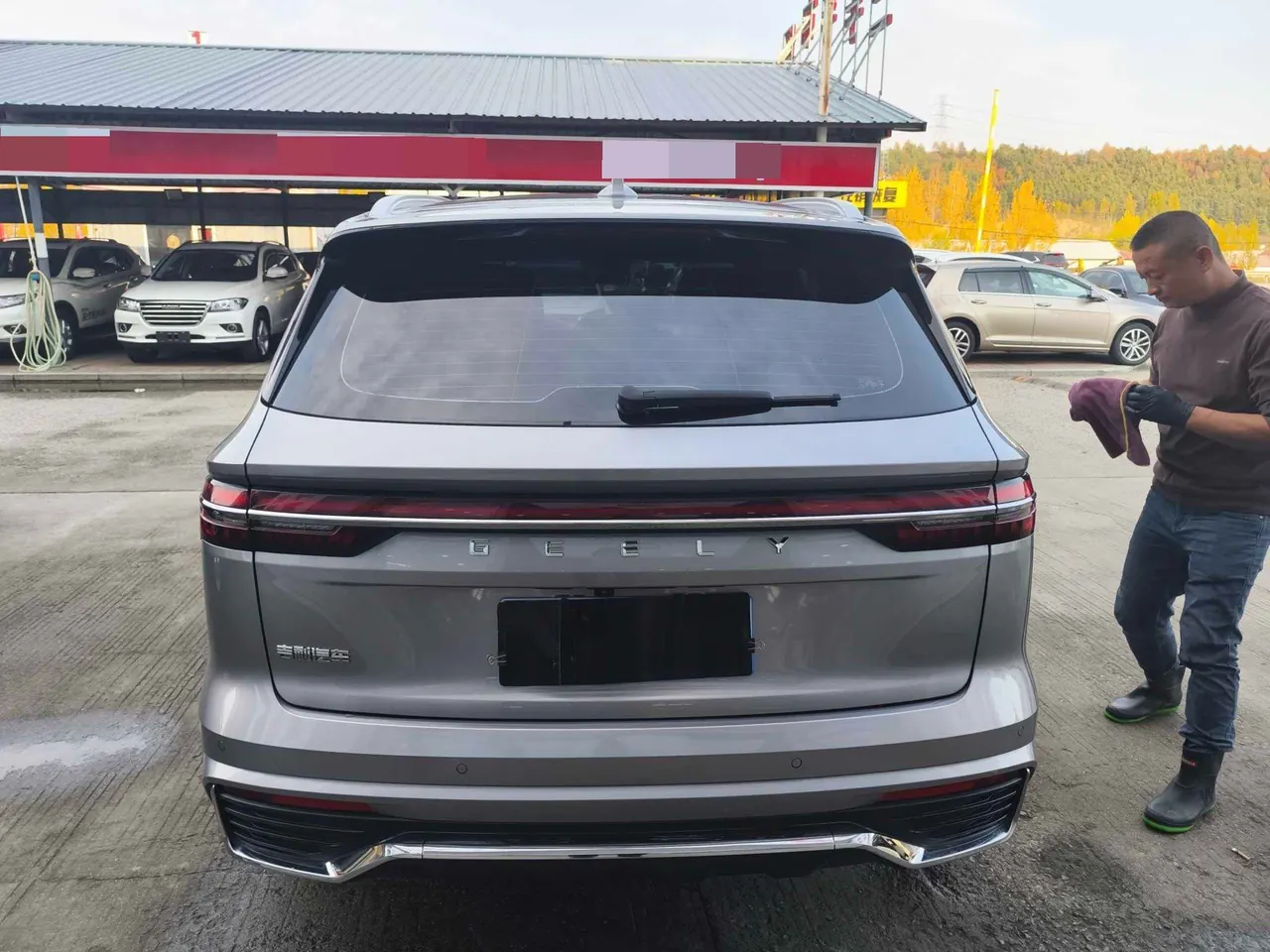 Geely 2024 XingyueL (Monjaro) 2.0TD high-power two-wheel drive cloud version automatic gear 8