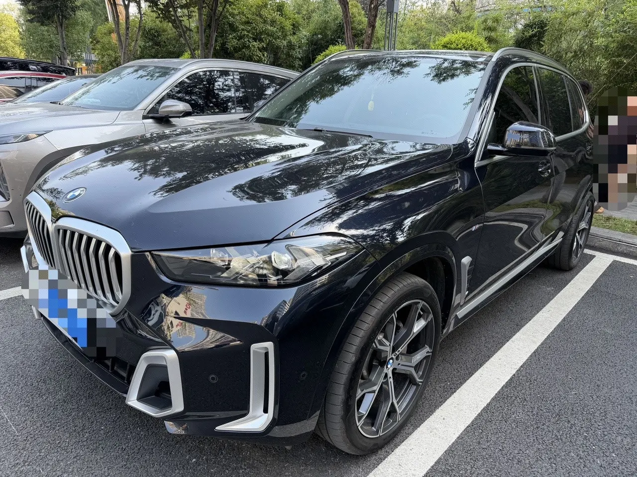 Open image lightbox: BMW 2023 X5 xDrive30Li 48V 2.0T exclusive M sports suit automatic gear
