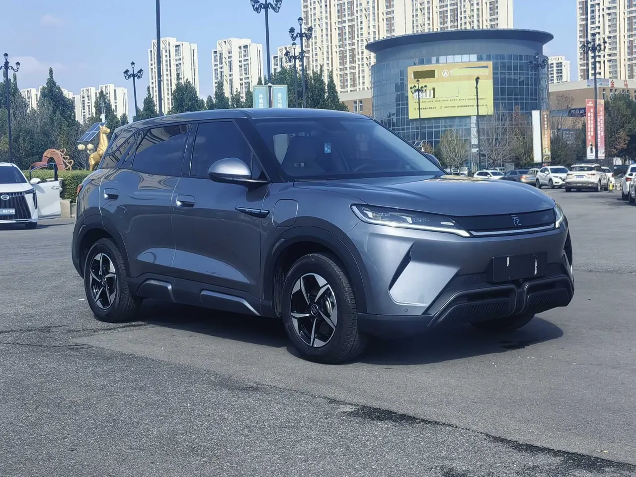 BYD 2024 Yuan UP 401KM Leading Automatic Gear 3