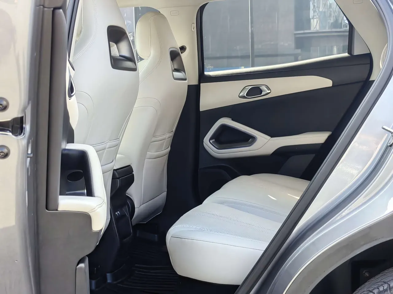 BYD 2024 Yuan UP 401KM Leading Automatic Gear 8