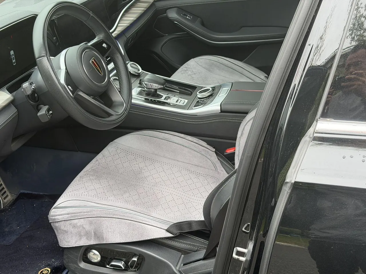 HongQi 2022 H9 48V 2.0T Zhilian Flag Edition Automatic Gear 5