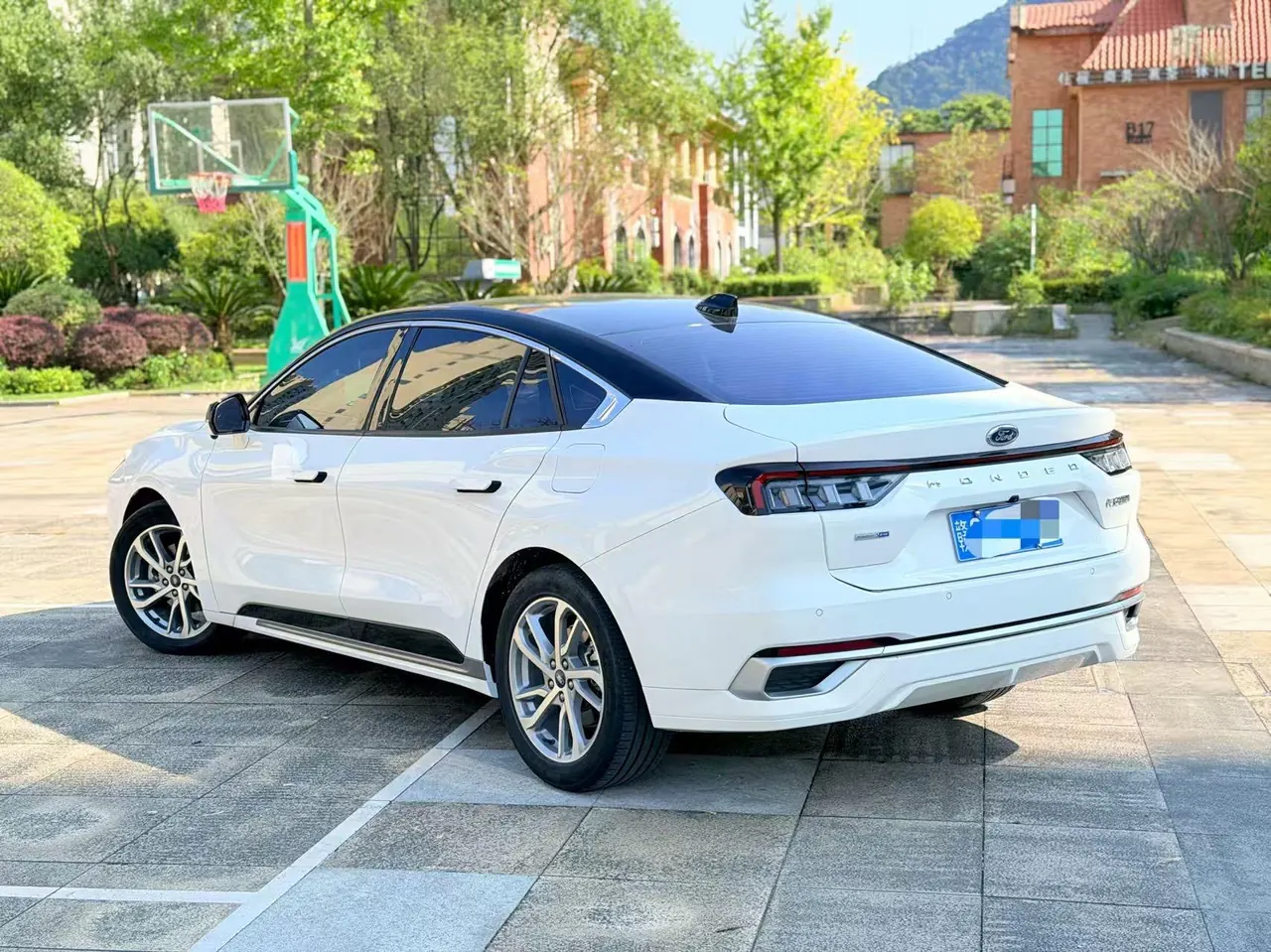 Ford 2022 Mondeo 2.0T EcoBoost 245 Luxury (Modified) Automatic Gear 9