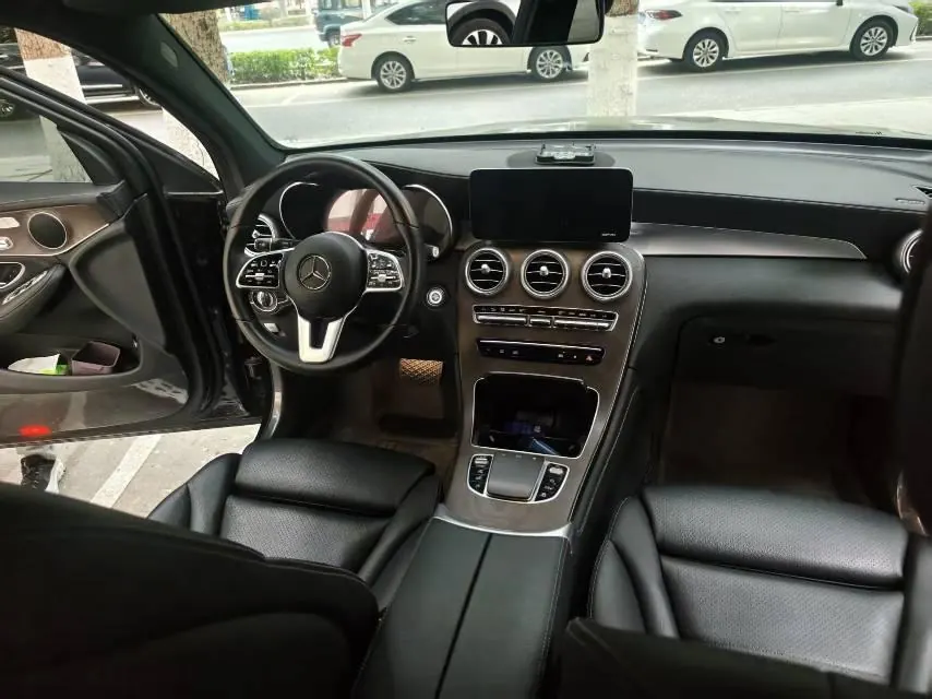 Mercedes Benz 2020 GLC 300 L 4MATIC 2.0T Dynamic Automatic 7