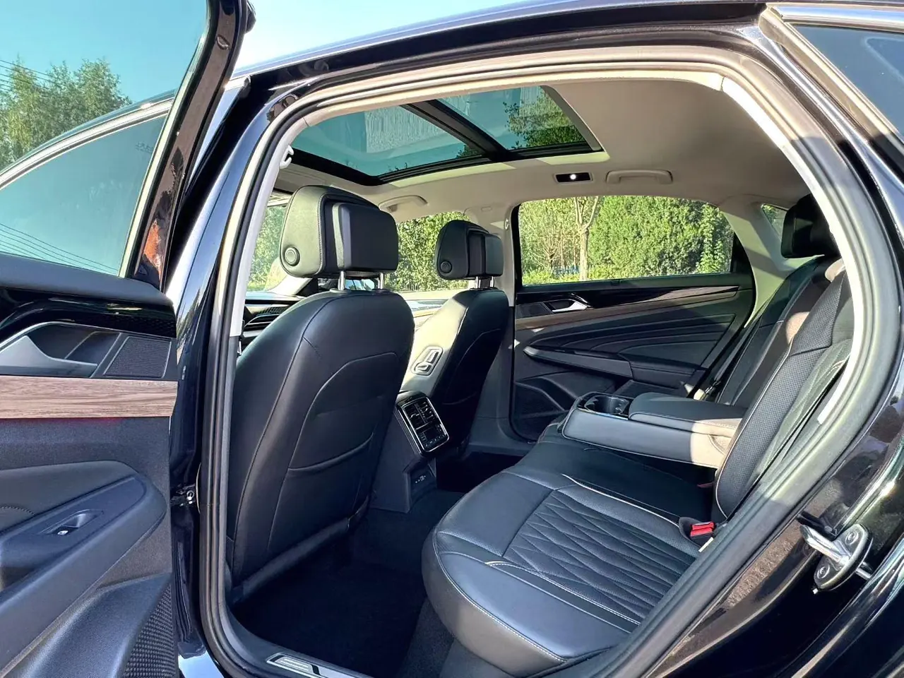 Volkswagen 2020 Passat 2.0TSI 380TSI Premium Edition Automatic 7