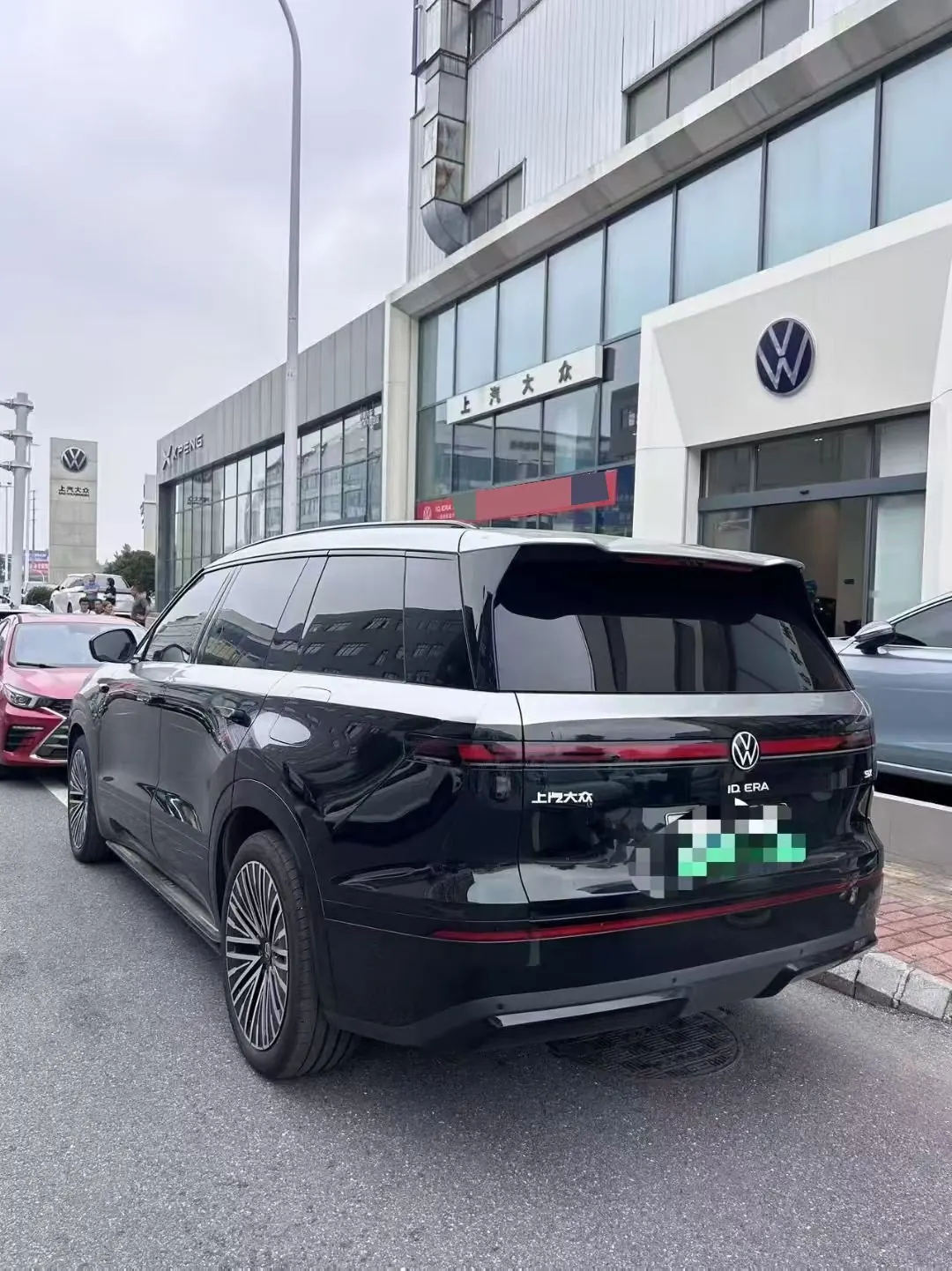 Volkswagen 2026 ID.ERA 9X Ultra 4-wheel drive automatic gear 4