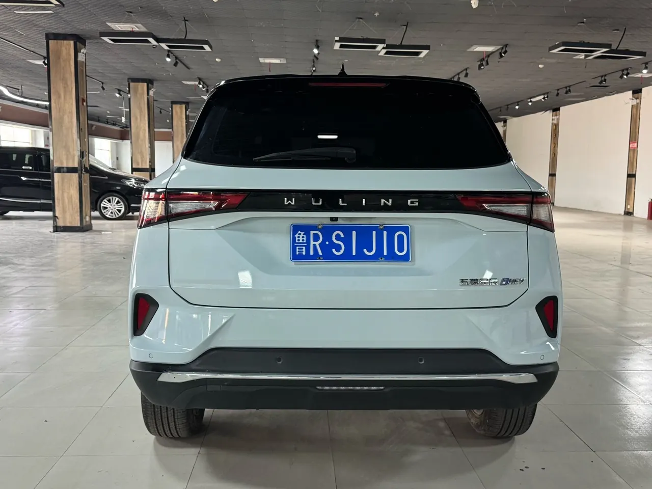 WuLing 2022 stars HEV 2.0 electric speed automatic gear 8
