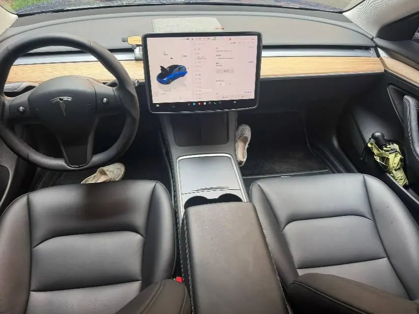 Tesla 2022 Model 3 rear-wheel drive version of automatic transmission 4