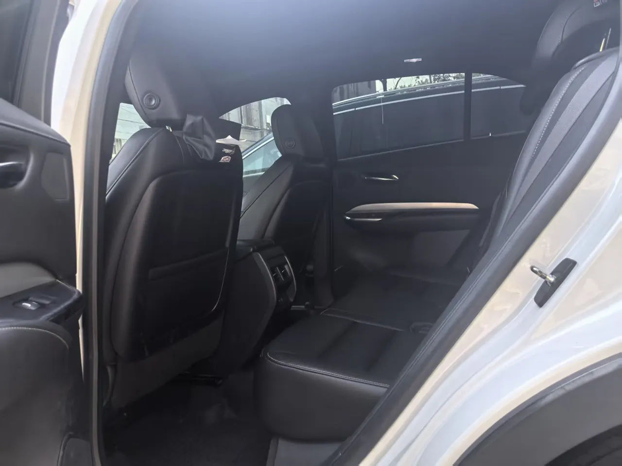 Cadillac 2020 XT4 2.0T 28T Two-Drive Leading Automatic Gear 2