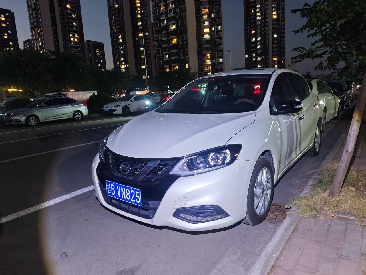Open image lightbox: Nissan 2021 Tiida 1.6 Stepless Smart Edition Automatic Gear