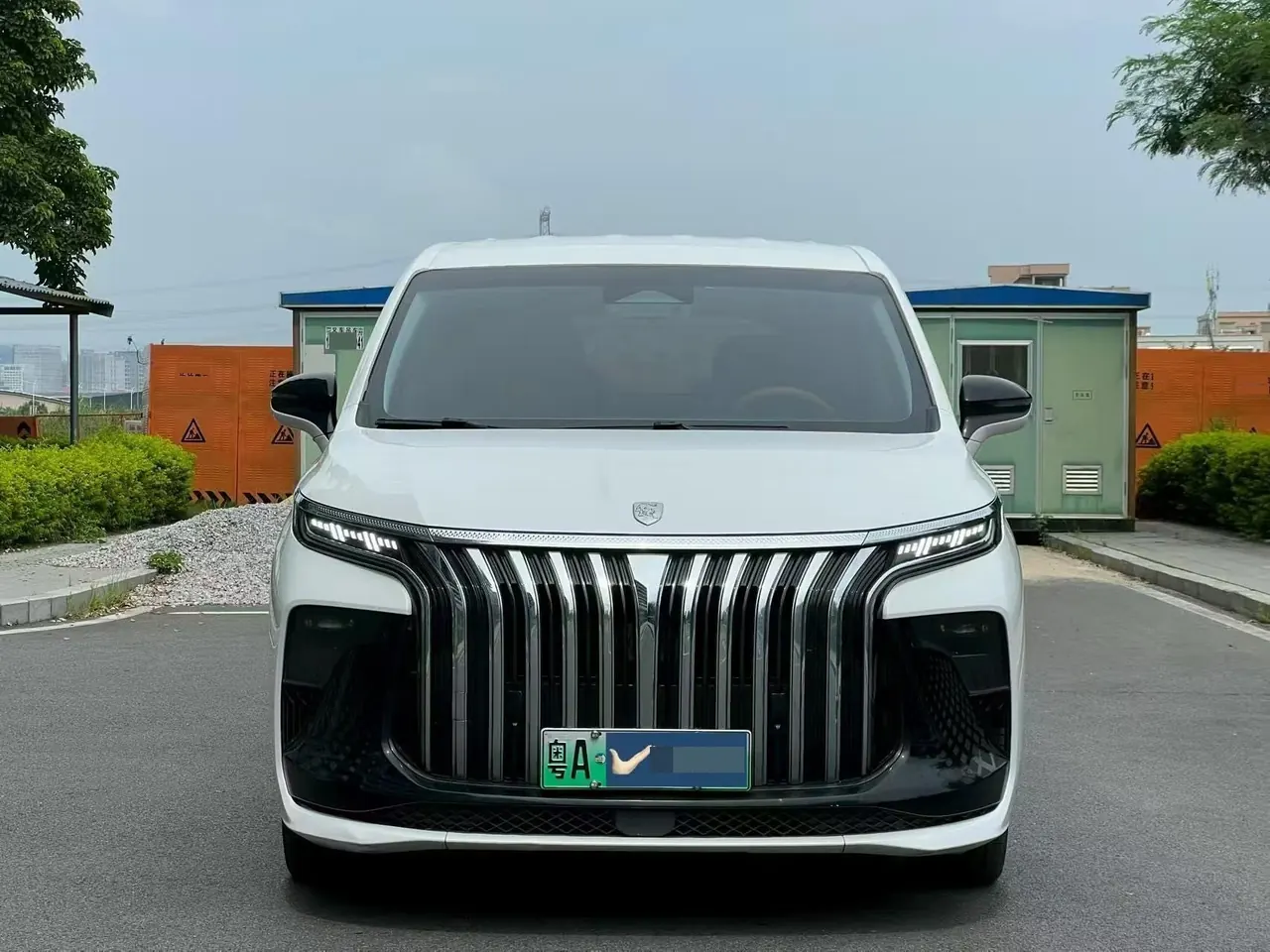 The popular 2026 xinghai V9 1.5TD 200km enjoy version of the four-seat roof camper automatic gear 2