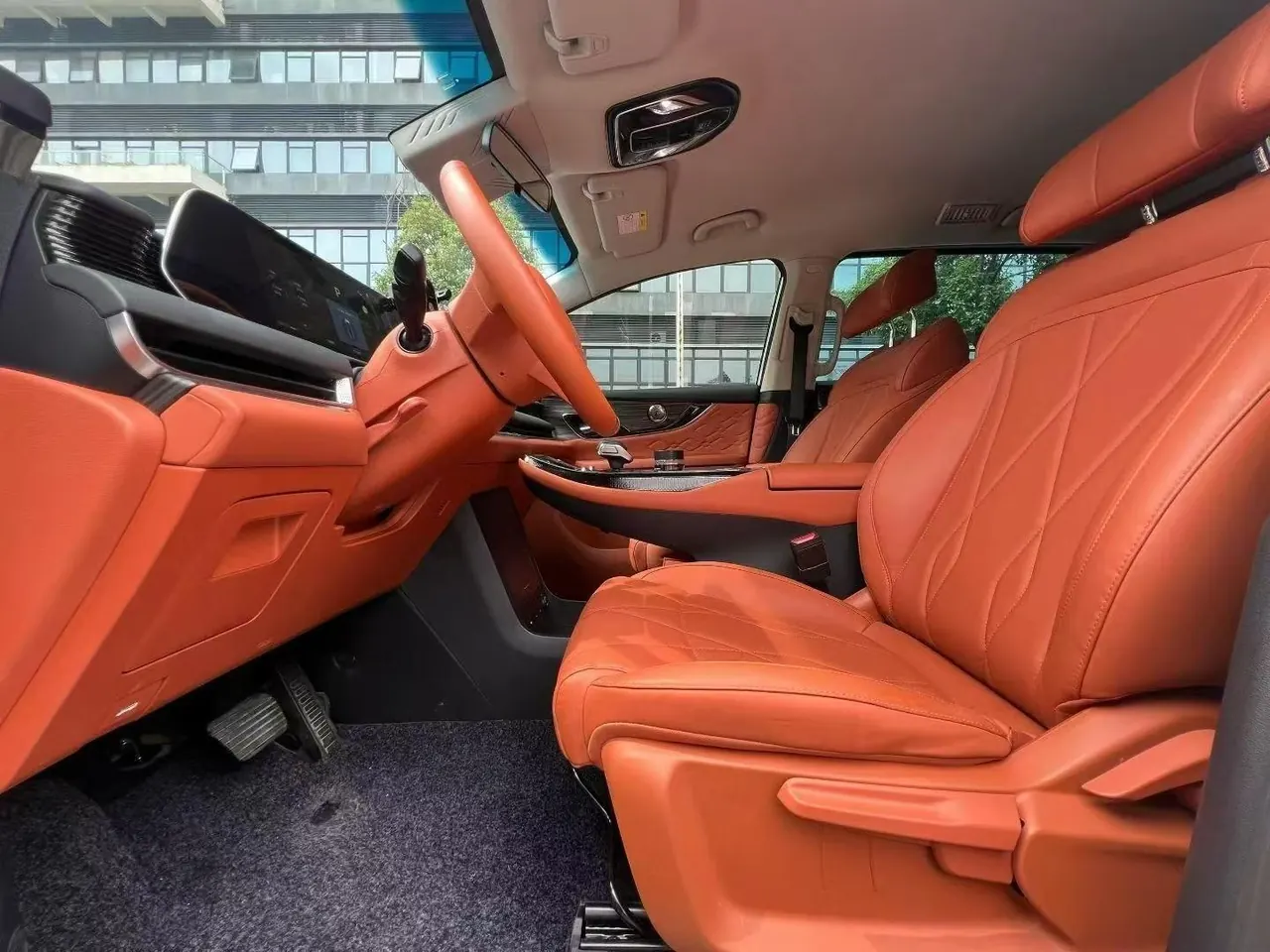 The popular 2026 xinghai V9 1.5TD 200km enjoy version of the four-seat roof camper automatic gear 4