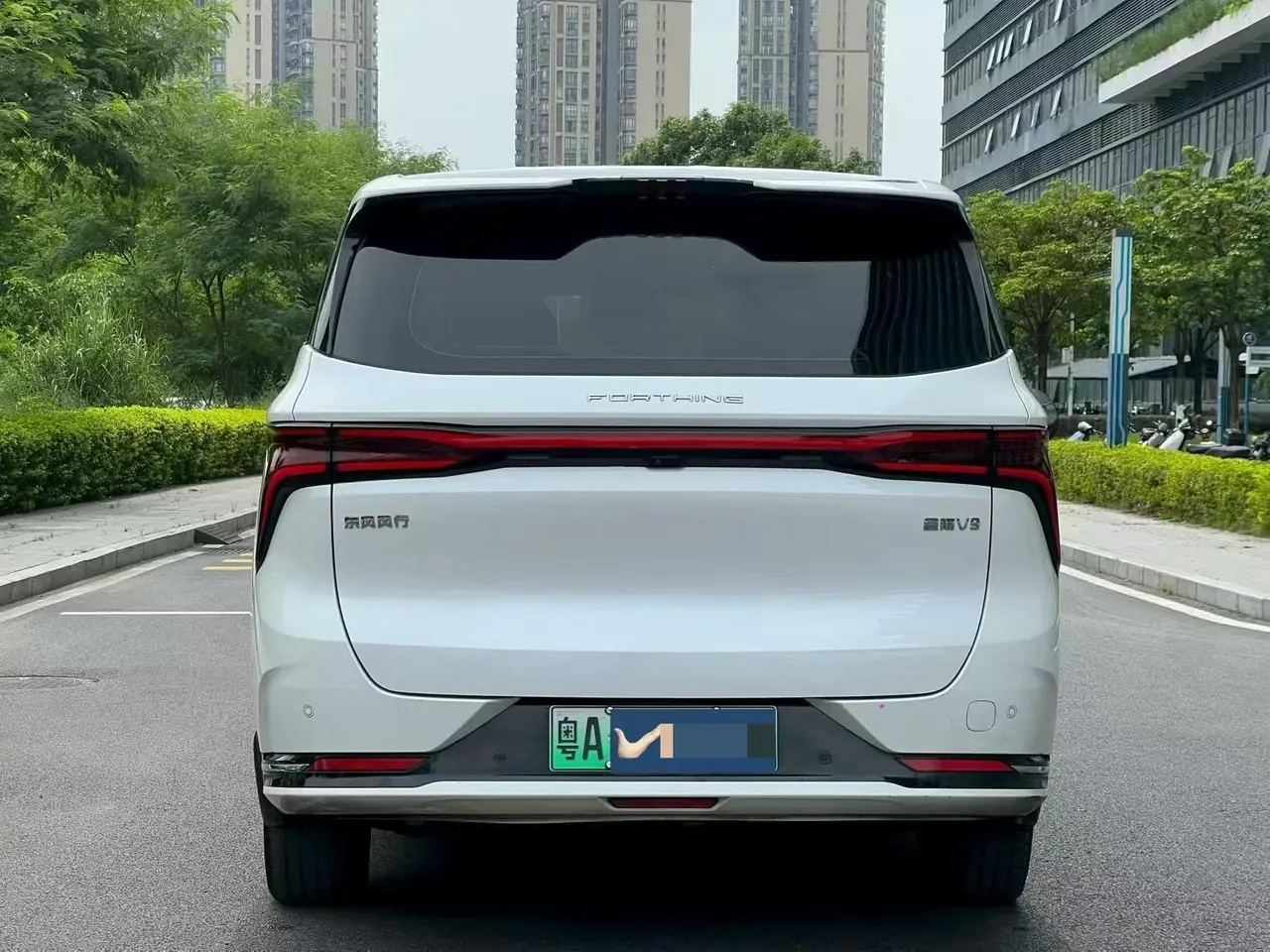 The popular 2026 xinghai V9 1.5TD 200km enjoy version of the four-seat roof camper automatic gear 7