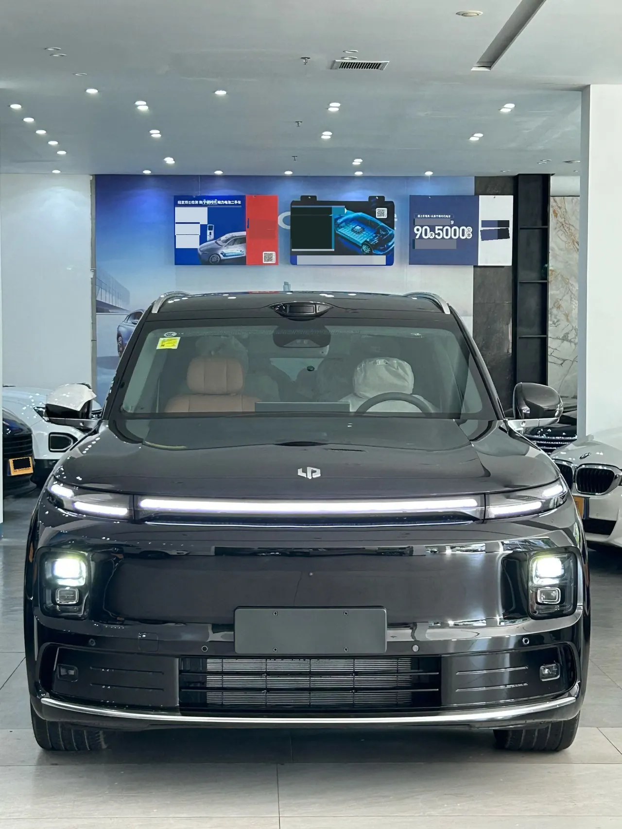 Leapmotor 2026 D 19 500 Zhizun Edition 6-seat Automatic Gear 2
