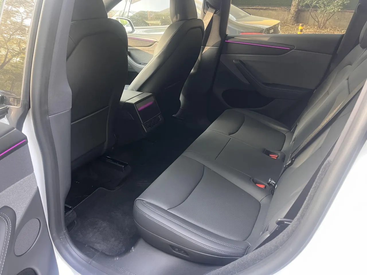 Tesla 2026 Model Y Rear-Wheel-Drive Automatic 4