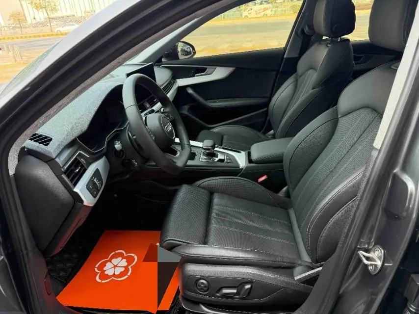 Audi 2022 A4L 2.0TFSI 40TFSI Deluxe Dynamic Automatic 3