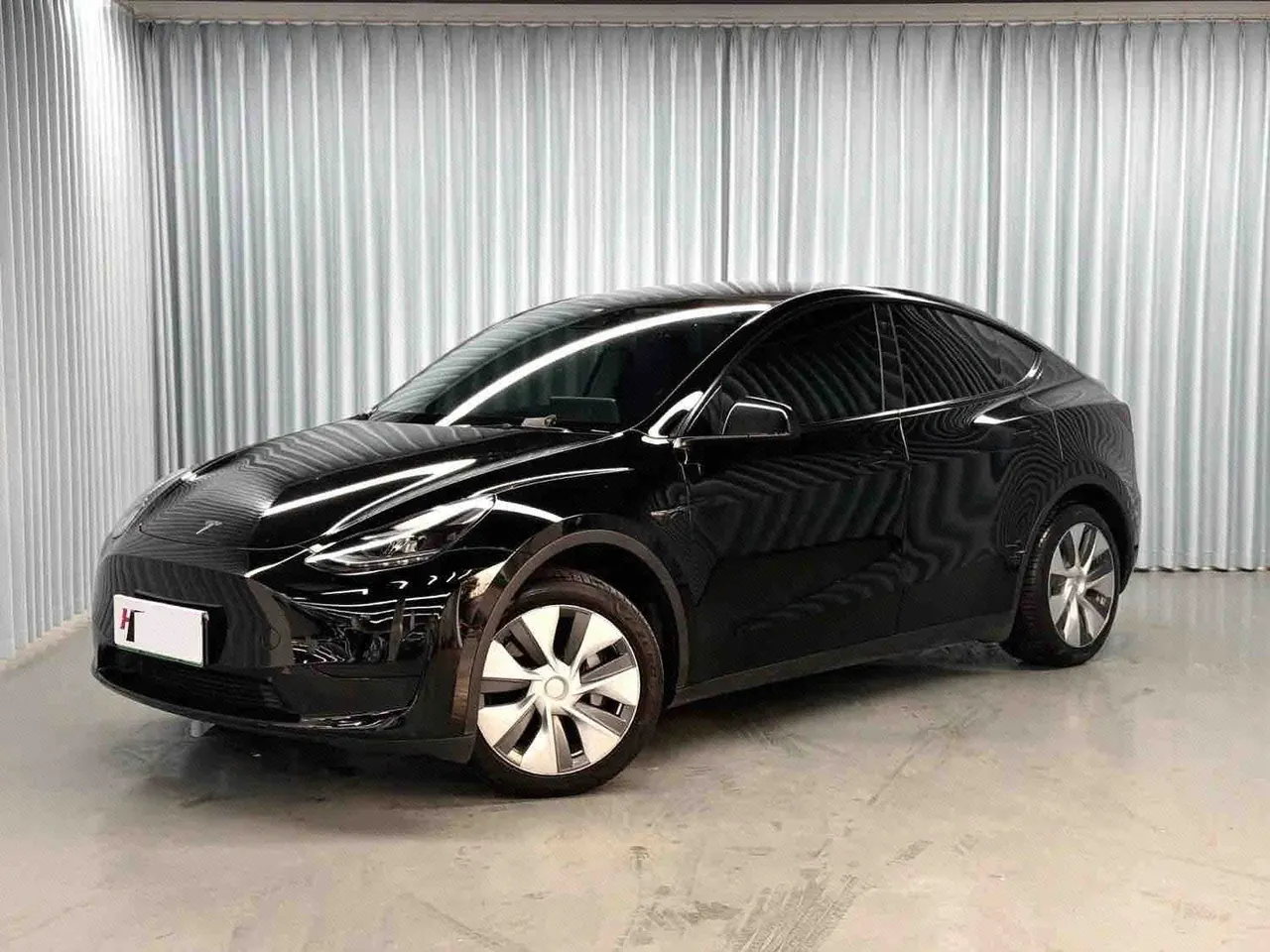 Open image lightbox: Tesla 2022 Model Y rear-wheel drive version (facelift) automatic gear