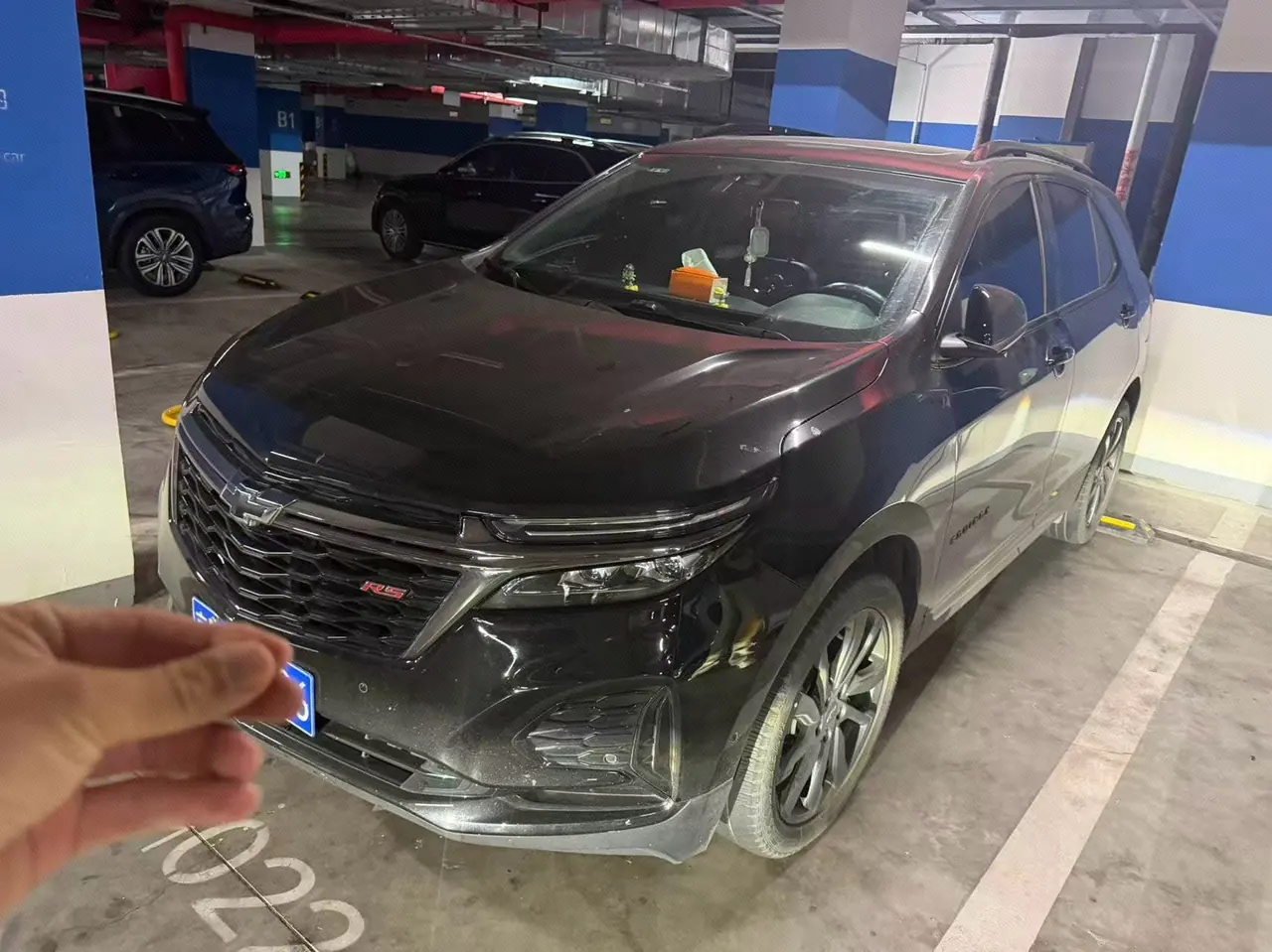 Chevrolet 2022 boundary explorer RS 48V 2.0T 550T four-wheel drive intelligent boundary version automatic gear - View 1