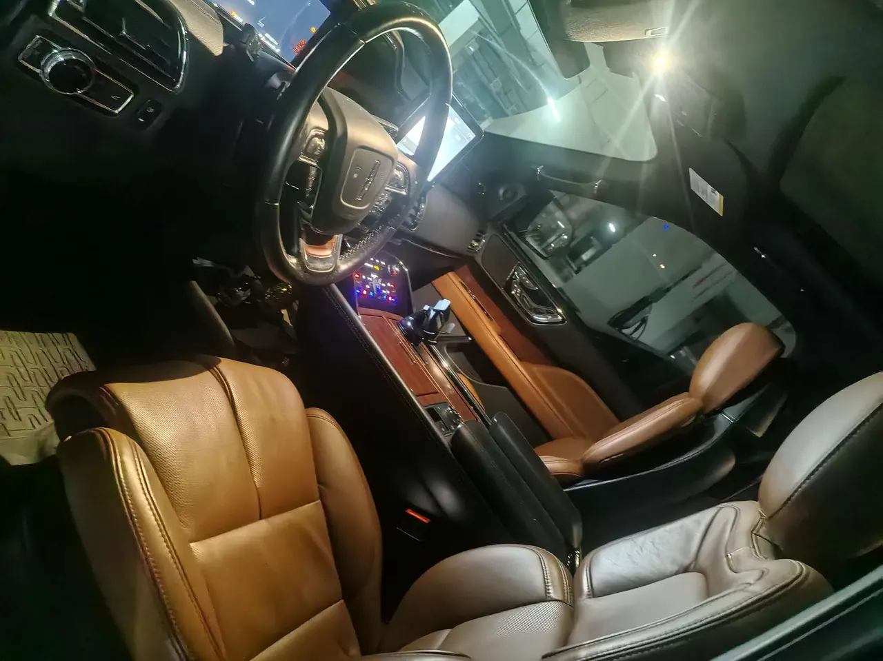 Lincoln Navigator (Imported) 2020 Navigator 3.5T L Long Axis Presidential Edition Automatic Gear 3